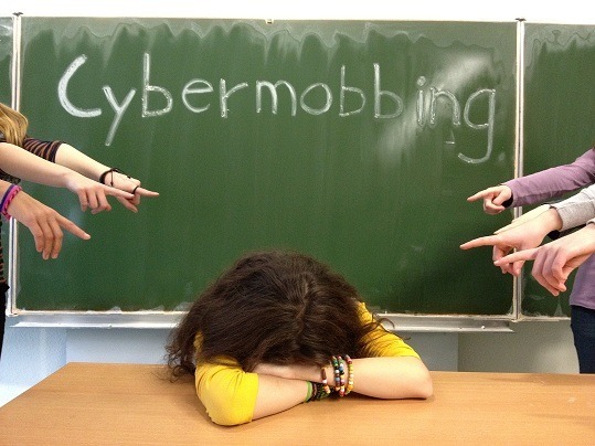 Cybermobbing: wenn unsere Kinder im im Internet „fertig gemachen“ werden